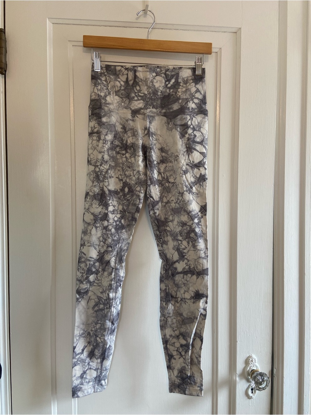 Lululemon Wunder Under High Rise tights Shibori 28” - Picture 3 of 6